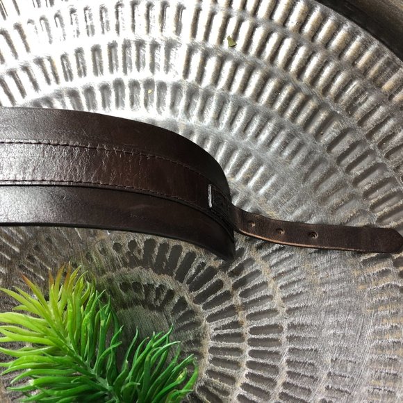 VINCE. 2.5-Inch Belt, Premium Saddle Leather, Dark Brown, Fits Sz 30 to 32